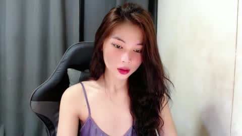 jassie_baee online show from December 23, 5:06 am