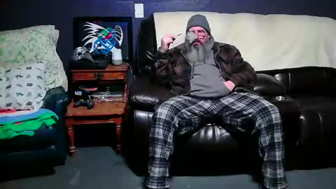 Snapshot of jaycanbefun chatting on February 2, 5:32 am Grand Zaddy or Jay its casual online show from February 2, 5:32 am