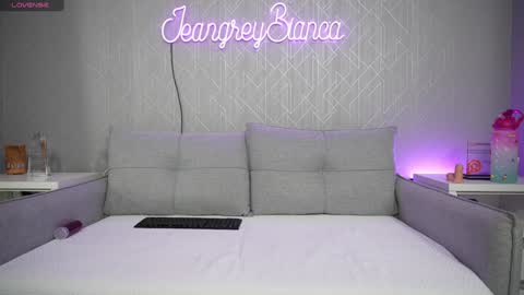 Bianca online show from January 28, 11:50 pm