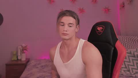jeff_enigma online show from February 3, 5:07 am