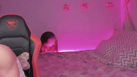 jeff_enigma online show from February 19, 4:01 am