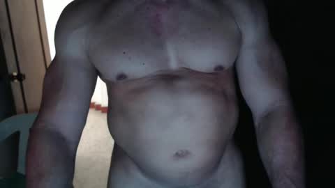 Snapshot of jefmuscletw chatting on February 25, 7:16 pm brayam online show from February 25, 7:16 pm