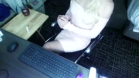 Snapshot of jennacd4life chatting on January 1, 2:09 am Jenna Cross online show from January 1, 2:09 am