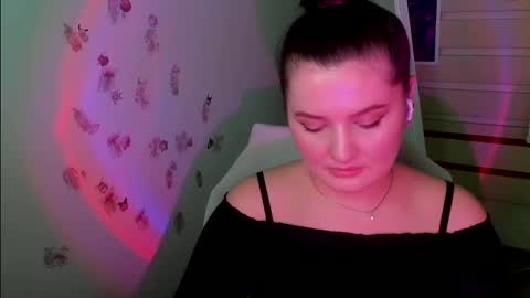 Snapshot of jennie_berry chatting on February 20, 3:12 am Jennie online show from February 20, 3:12 am