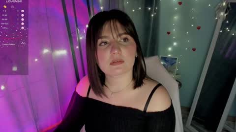 Snapshot of jennie_berry chatting on February 3, 12:47 am Jennie online show from February 3, 12:47 am
