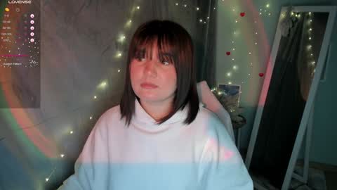 Snapshot of jennie_berry chatting on February 4, 7:22 pm Jennie online show from February 4, 7:22 pm