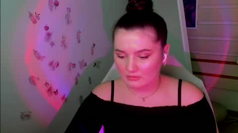 Snapshot of jennie_berry chatting on February 20, 12:08 am Jennie online show from February 20, 12:08 am