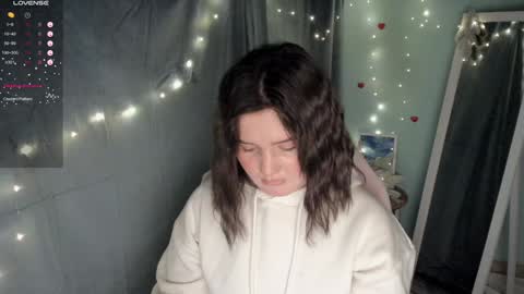 Snapshot of jennie_berry chatting on February 8, 6:12 am Jennie online show from February 8, 6:12 am