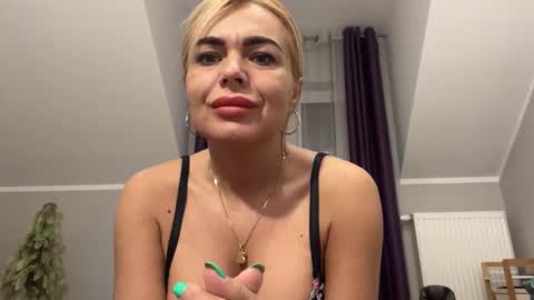 Snapshot of jenny_play1 chatting on January 12, 8:57 am Jenny online show from January 12, 8:57 am