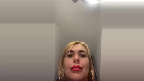 Snapshot of jenny_play1 chatting on December 19, 8:45 am Jenny online show from December 19, 8:45 am