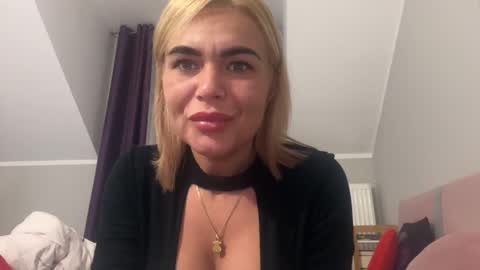 Snapshot of jenny_play1 chatting on December 15, 3:20 pm Jenny online show from December 15, 3:20 pm