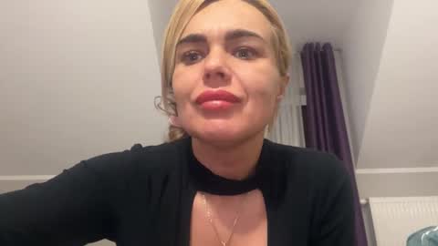 Snapshot of jenny_play1 chatting on February 2, 6:20 pm Jenny online show from February 2, 6:20 pm