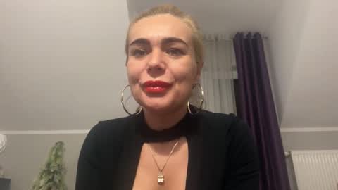 Snapshot of jenny_play1 chatting on December 28, 9:09 am Jenny online show from December 28, 9:09 am