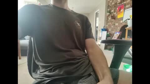 Snapshot of jerkmejake chatting on December 4, 7:28 pm jerkmejake online show from December 4, 7:28 pm