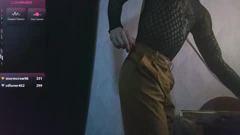 Snapshot of jerrybomb_ chatting on January 29, 12:43 am Jerrybomb online show from January 29, 12:43 am