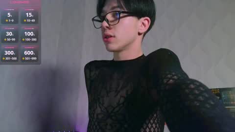 Snapshot of jerrybomb_ chatting on March 12, 8:09 pm Jerrybomb online show from March 12, 8:09 pm