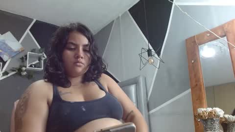 Snapshot of jess_beauty chatting on December 8, 11:08 pm jess beauty online show from December 8, 11:08 pm