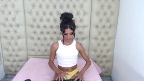 Snapshot of jessicahott01 chatting on September 18, 7:51 pm jessicahott01 online show from September 18, 7:51 pm