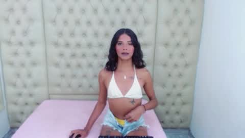 Snapshot of jessicahott01 chatting on September 8, 7:35 pm jessicahott01 online show from September 8, 7:35 pm