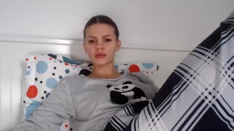 Snapshot of jessiexryan chatting on December 16, 6:32 am jessieryan online show from December 16, 6:32 am