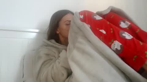 Snapshot of jessiexryan chatting on January 8, 11:43 am jessieryan online show from January 8, 11:43 am