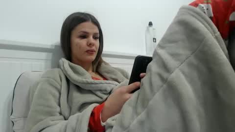 Snapshot of jessiexryan chatting on January 8, 5:27 am jessieryan online show from January 8, 5:27 am