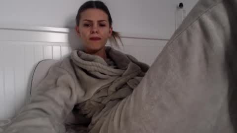 Snapshot of jessiexryan chatting on January 21, 6:00 am jessieryan online show from January 21, 6:00 am