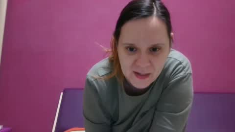 Snapshot of jessika97 chatting on February 12, 6:51 am jessika97 online show from February 12, 6:51 am