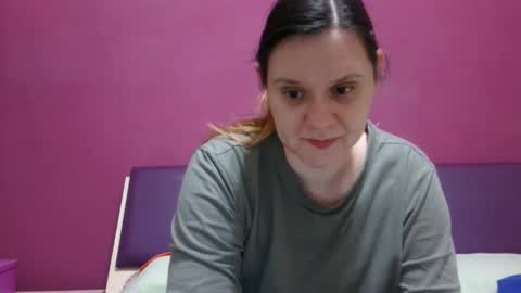 Snapshot of jessika97 chatting on February 14, 6:45 am jessika97 online show from February 14, 6:45 am