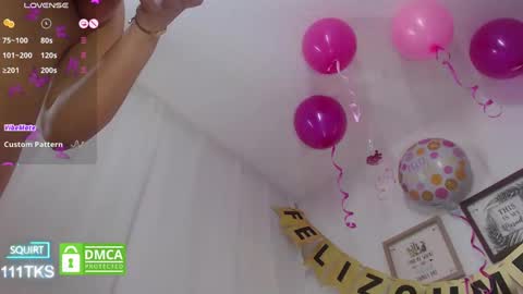 Snapshot of jessiwet chatting on January 17, 10:23 pm jessiwet online show from January 17, 10:23 pm