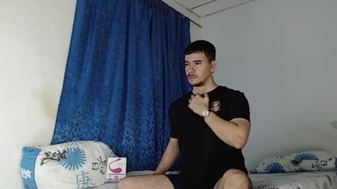 Snapshot of jeycob_happy97 chatting on February 2, 11:40 am Juan David online show from February 2, 11:40 am