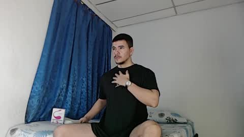 Snapshot of jeycob_happy97 chatting on March 12, 11:20 am Juan David online show from March 12, 11:20 am