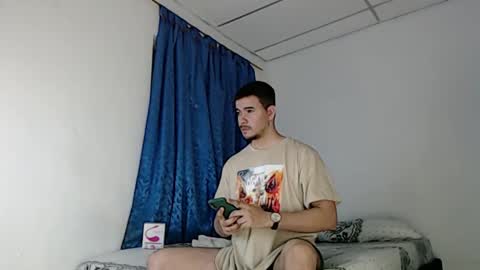 Snapshot of jeycob_happy97 chatting on February 26, 10:58 pm Juan David online show from February 26, 10:58 pm