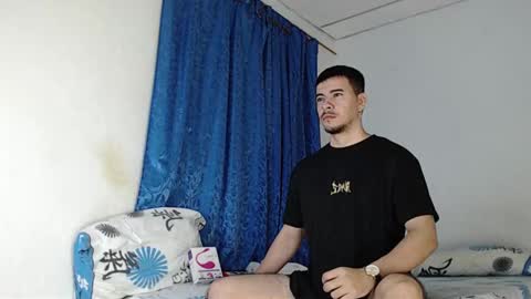 Snapshot of jeycob_happy97 chatting on January 9, 11:14 am Juan David online show from January 9, 11:14 am