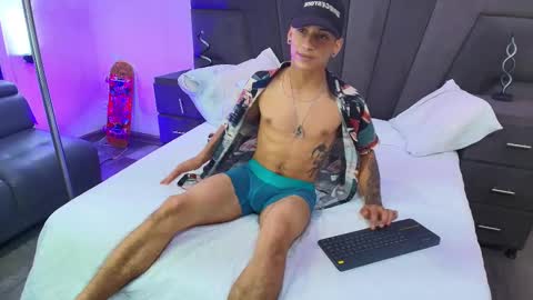 jhoanleandro online show from February 8, 7:37 am