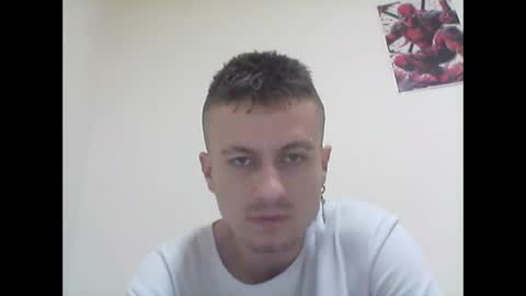 jhonny_6695 online show from March 3, 11:03 pm
