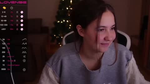 jia_lisaa online show from December 1, 5:15 pm