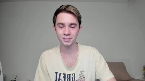 Snapshot of jimyti_bad_boy chatting on February 7, 9:15 pm jimyti_bad_boy online show from February 7, 9:15 pm