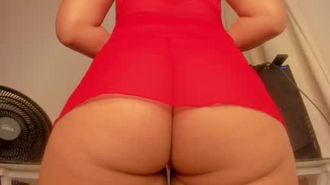 Snapshot of joanyo_brown chatting on March 11, 12:22 am joanyo_brown online show from March 11, 12:22 am