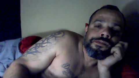 Snapshot of joelsantiagovazquez83 chatting on September 18, 2:37 am joelsantiagovazquez83 online show from September 18, 2:37 am