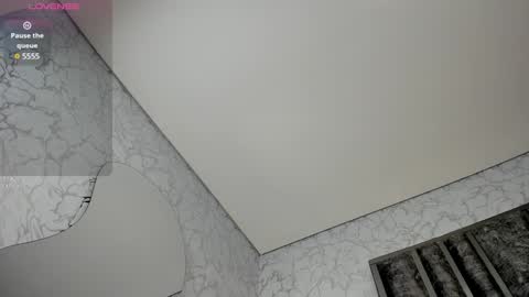 Snapshot of johana_fox_ chatting on February 4, 1:06 pm johana fox online show from February 4, 1:06 pm