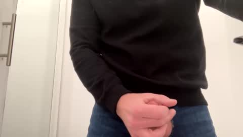 Snapshot of john06070 chatting on January 2, 9:00 am Uk daddy online show from January 2, 9:00 am