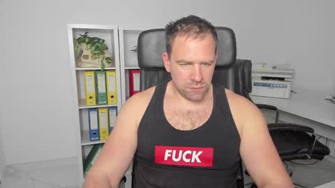 Snapshot of johnnydough82 chatting on January 14, 4:36 am johnnydough82 online show from January 14, 4:36 am
