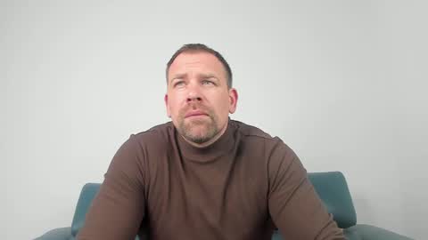 Snapshot of johnnydough82 chatting on March 12, 8:19 am johnnydough82 online show from March 12, 8:19 am