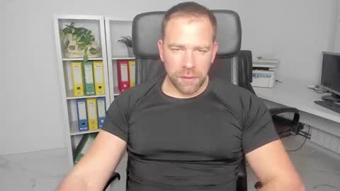 Snapshot of johnnydough82 chatting on January 2, 6:07 am johnnydough82 online show from January 2, 6:07 am