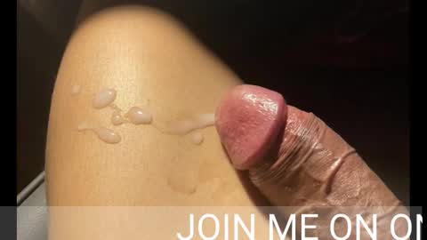 Snapshot of johnnyfun_xxx chatting on December 9, 3:50 am Johnnystrongarms online show from December 9, 3:50 am