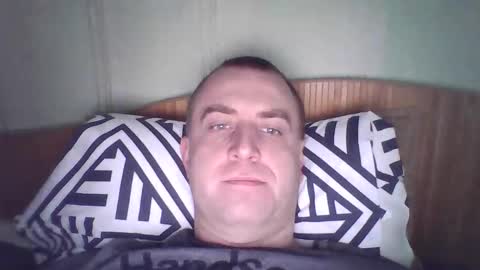 Snapshot of johnoreon chatting on February 15, 6:44 am johnoreon online show from February 15, 6:44 am