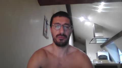 Snapshot of johnparis7575 chatting on December 2, 8:25 am Johnfrench online show from December 2, 8:25 am