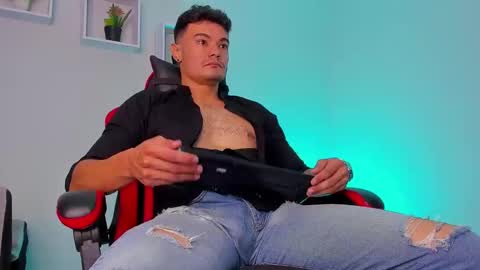 jonas_supreme online show from September 17, 12:19 pm