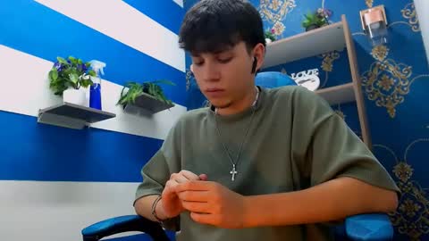 Jonathan online show from December 20, 5:29 pm